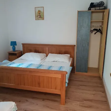 Nicolle Apartman *